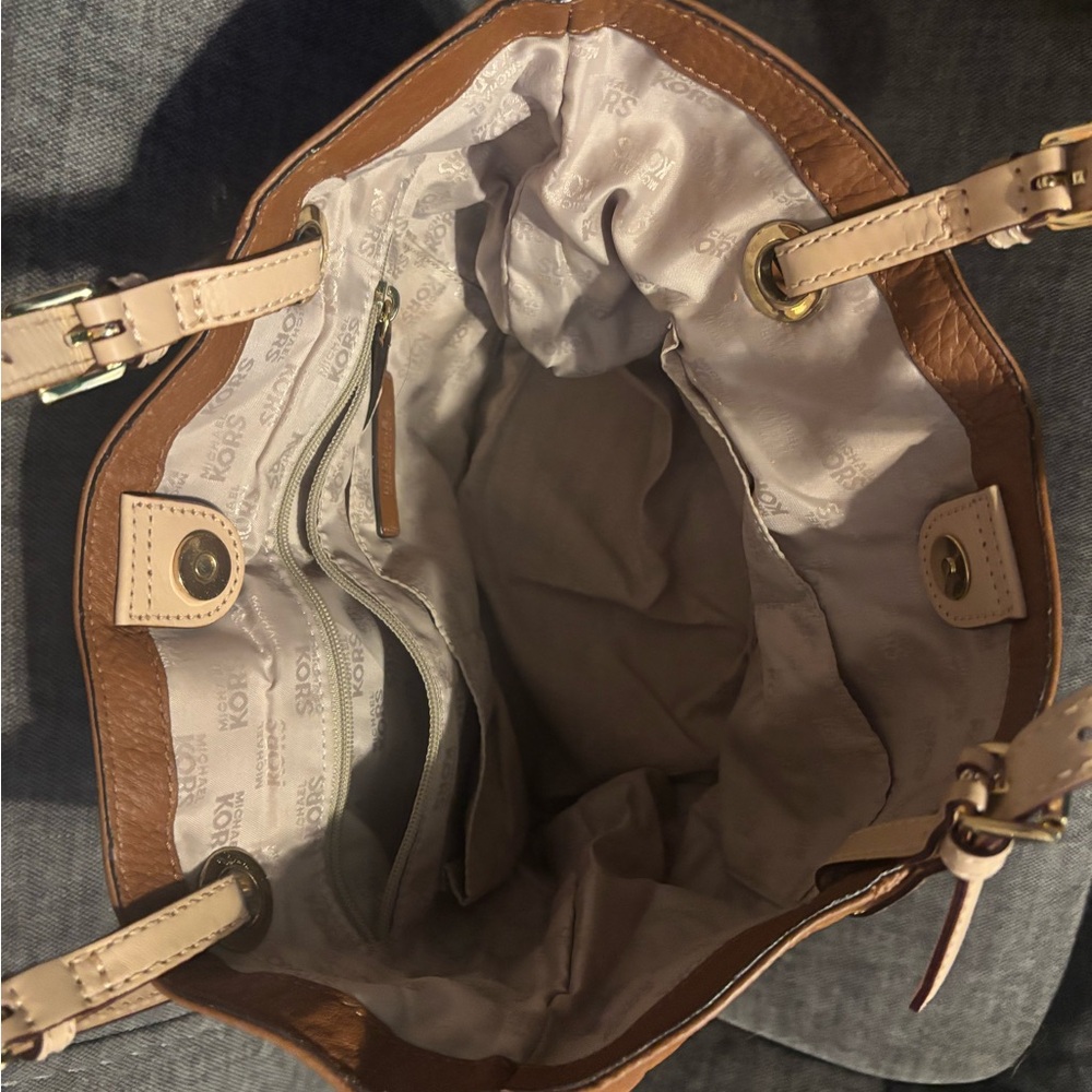 Vintage Michael Kors Jet Set Medium Leather Tote Tan with Cream Contrast Straps - Picture 4 of 13